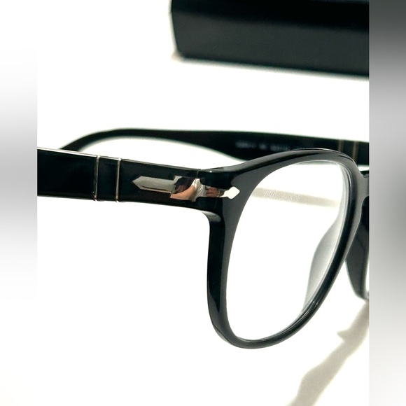 Persol eyeglass - Picture 2 of 13